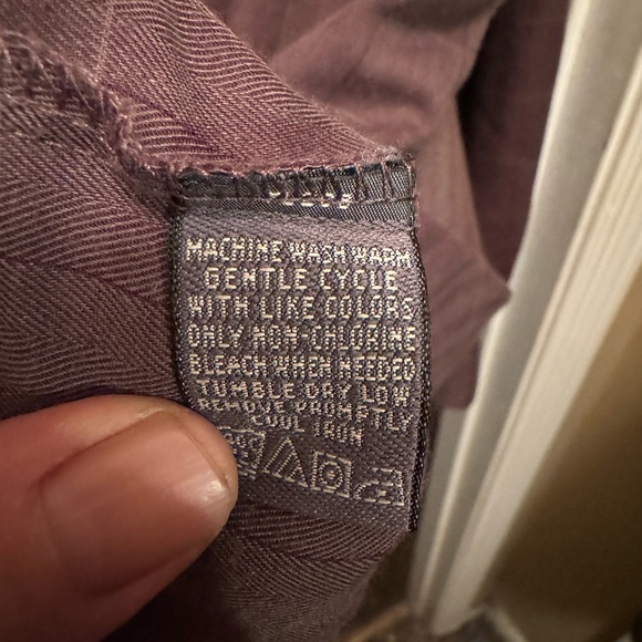 Set of 2 Men’s Van Heusen Size 16 1/2 32/33 Long Sleeve Button Down Shirts - Picture 4 of 11